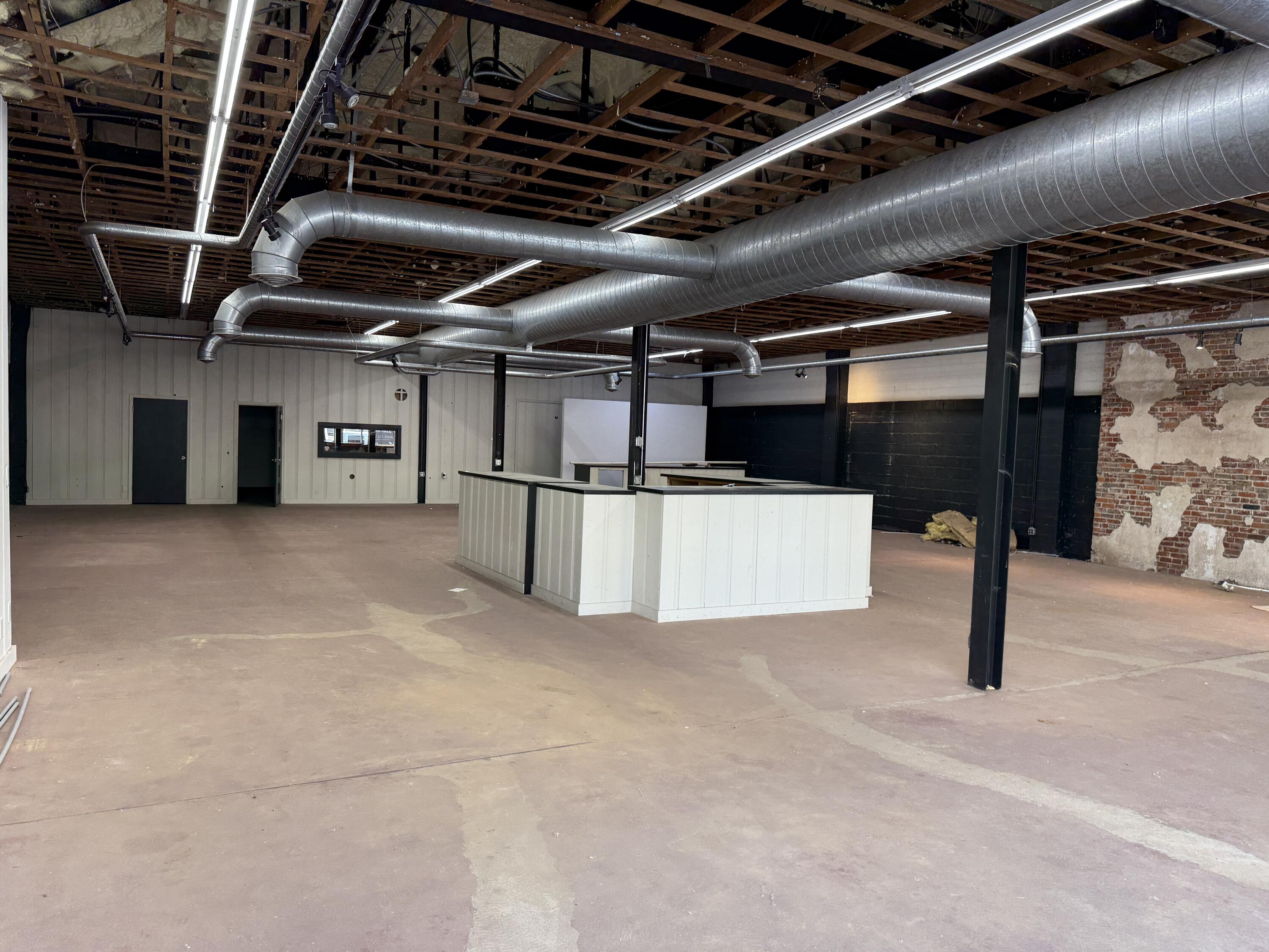 Commercial Lease in Redding 4