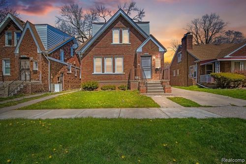 9152 Devonshire Rd, Detroit, MI, 48224-2519 | Card Image