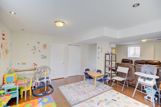 106 Country Clair St, House other with 3 bedrooms, 4 bathrooms and 2 parking in Kitchener ON | Image 29