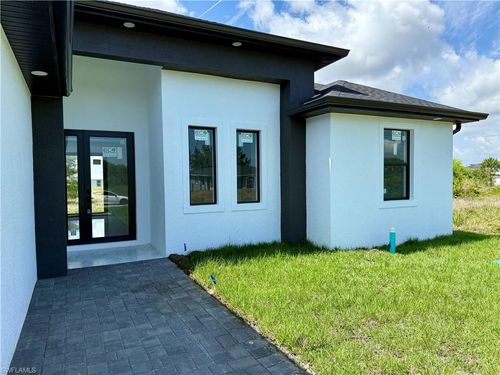830 Wolverine St E, LEHIGH ACRES, FL, 33974 | Card Image