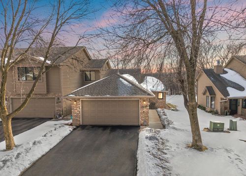 13129 Gemstone Ct, Apple Valley, MN, 55124-7686 | Card Image