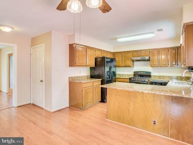 9720 Ironmaster Dr, House other with 4 bedrooms, 3 bathrooms and null parking in BURKE VA | Image 24