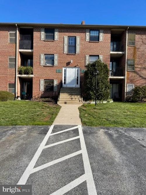 2409 Pond View Drive, WEST CHESTER, PA, 19382 | Card Image