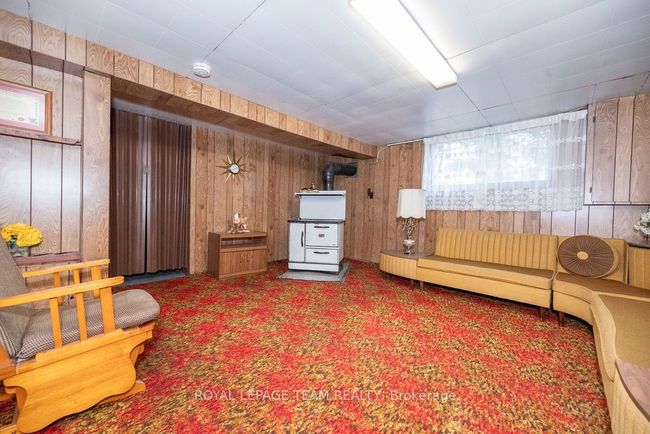 3433 Round Lake Road, House other with 5 bedrooms, 1 bathrooms and 2 parking in Killaloe, Hagarty and Richards ON | Image 35