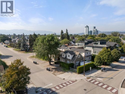 1320 Graham St, Kelowna, BC, V1Y9X7 | Card Image