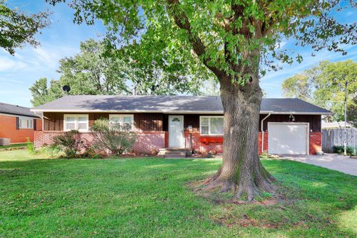 635 Wolf St, Cheney, KS, 67025-8905 | Card Image