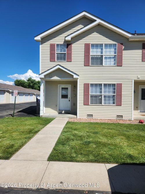 940 W 24th St, Rifle, CO, 81650-3260 | Card Image
