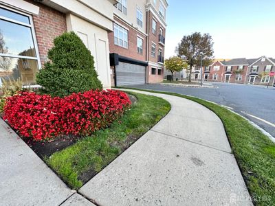 6303 Fernandez Court, Townhouse with 2 bedrooms, 2 bathrooms and null parking in Sayreville NJ | Image 3