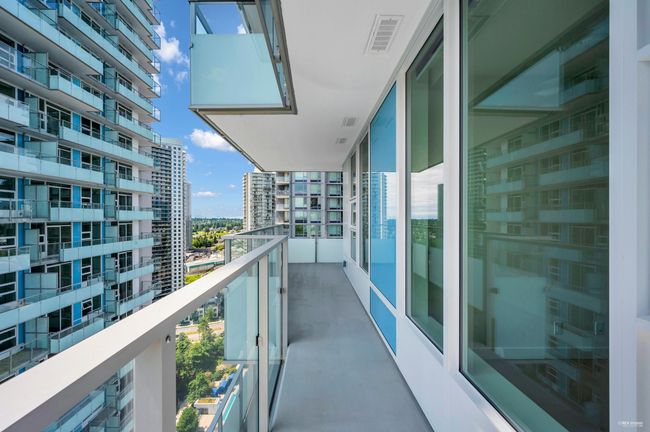 Balcony with a view of city | Image 21