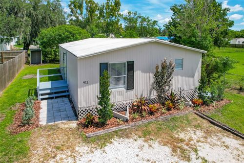 911 Nw 7th St, Mulberry, FL, 33860-2205 | Card Image