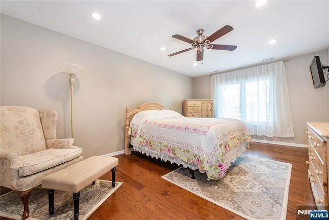 1 Tulip Cres, Condo with 2 bedrooms, 2 bathrooms and null parking in Little Falls NJ | Image 16
