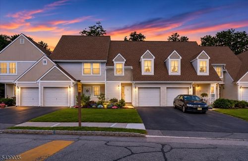 17 Heritage Ln, Hamburg, NJ, 07419-1326 | Card Image