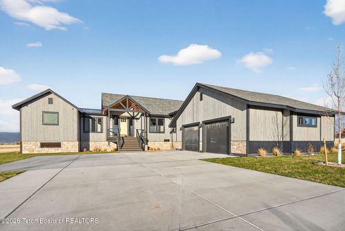 623 Royal Elk Cir, Victor, ID, 83455-5169 | Card Image