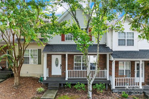 637 Mountainwater Dr, Charlotte, NC, 28262-4341 | Card Image