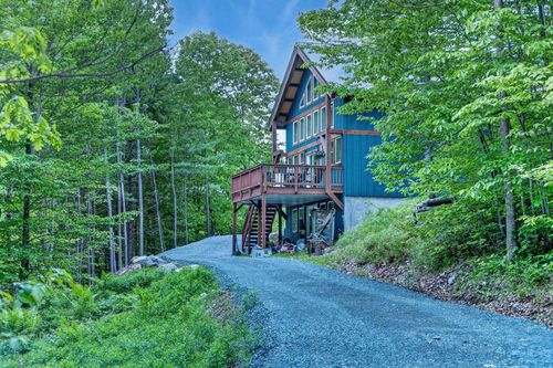 99 Brinton Rd, Keeseville, NY, 12944-2401 | Card Image