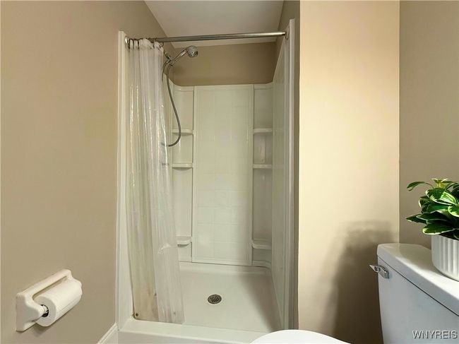 207 Charlesgate Cir, Condo with 3 bedrooms, 3 bathrooms and null parking in East Amherst NY | Image 19