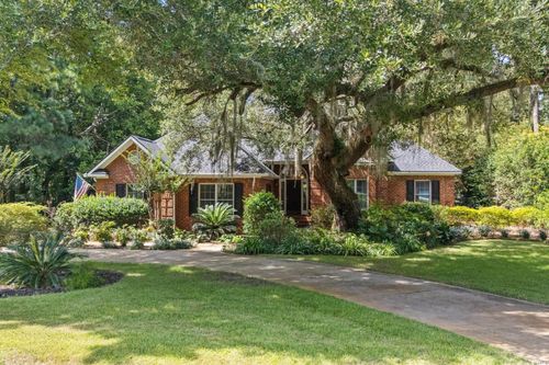 1058 Doral Dr, Pawleys Island, SC, 29585-6764 | Card Image