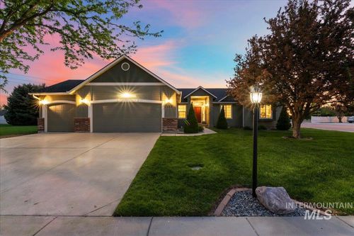 17203 N Midsummers Ln, Nampa, ID, 83687-5089 | Card Image