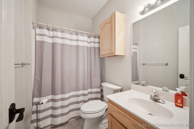 2708 W Oakland St, House other with 3 bedrooms, 2 bathrooms and null parking in Broken Arrow OK | Image 19