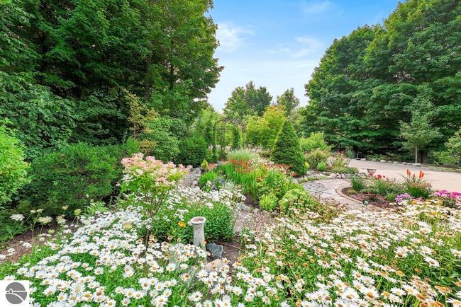 2455 E Meander Ln, House other with 3 bedrooms, 2 bathrooms and null parking in Cedar MI | Image 76