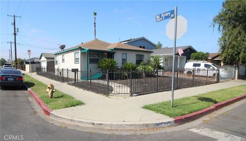 758 E 106th St, Los Angeles, CA, 90002-3437 | Card Image