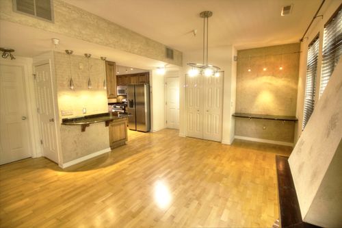 688 N Midvale Blvd, Madison, WI, 53705-3257 | Card Image