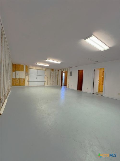 ste-f-786 S Castell Ave, New Braunfels, TX, 78130-7667 | Card Image