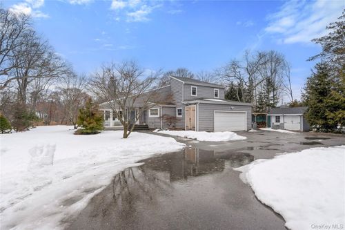 4 Monte Ln, Center Moriches, NY, 11934-3408 | Card Image