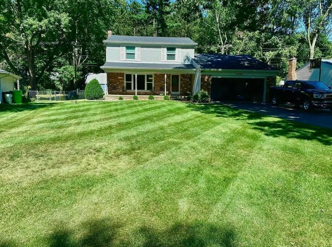 Fenced in yard | Image 32