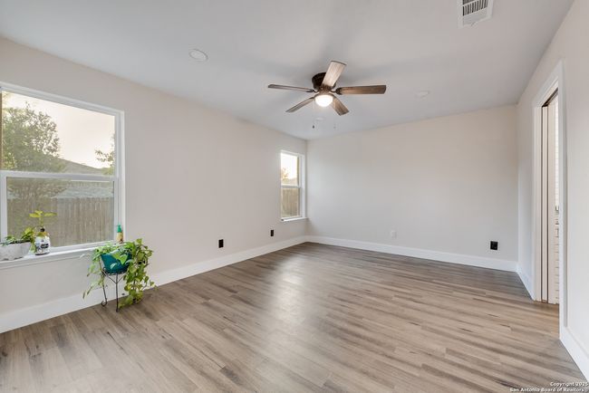 6371 Stonewater Bend Trl, House other with 3 bedrooms, 2 bathrooms and null parking in Fort Worth TX | Image 15