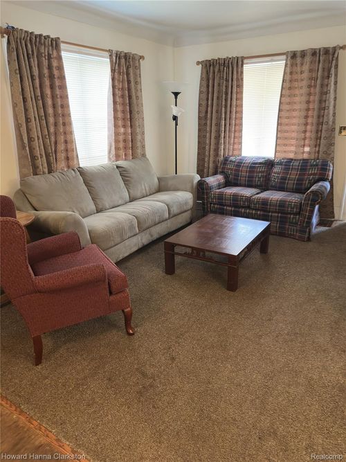 2014 Monteith St, Flint, MI, 48504-4895 | Card Image