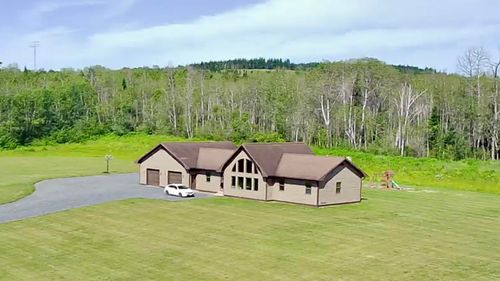 422 Champlain Street, Van Buren, ME, 04785 | Card Image