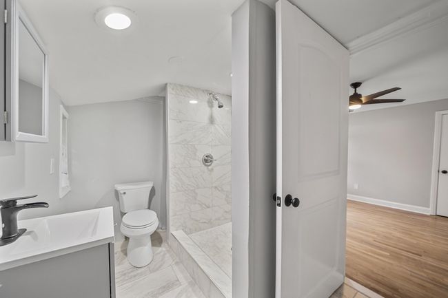 5615 Carlburt St, House other with 3 bedrooms, 3 bathrooms and null parking in West Bloomfield MI | Image 26