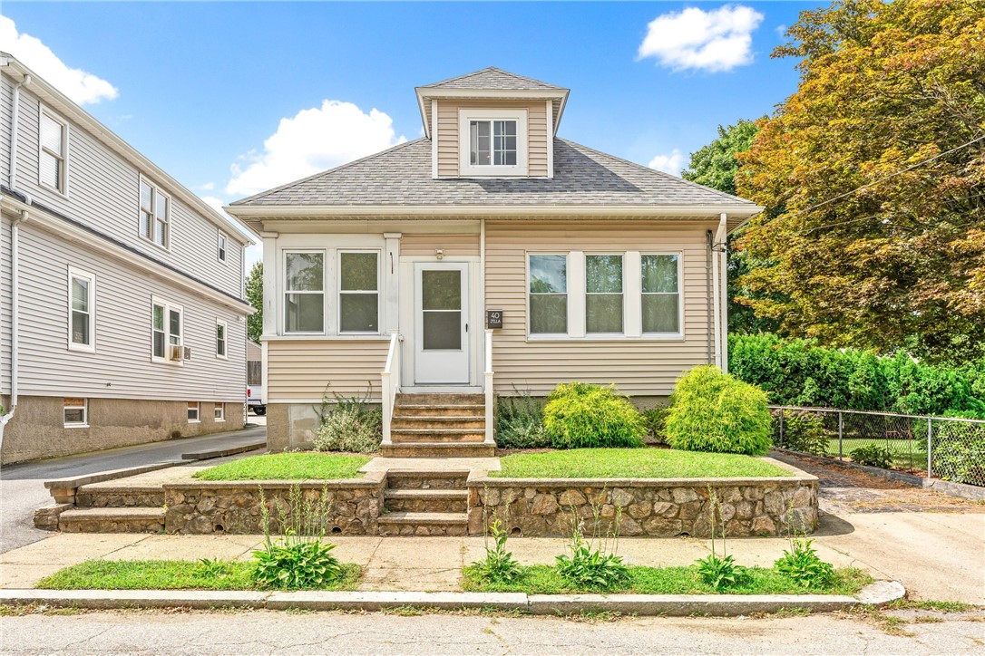 Zella St, Providence, RI 02908