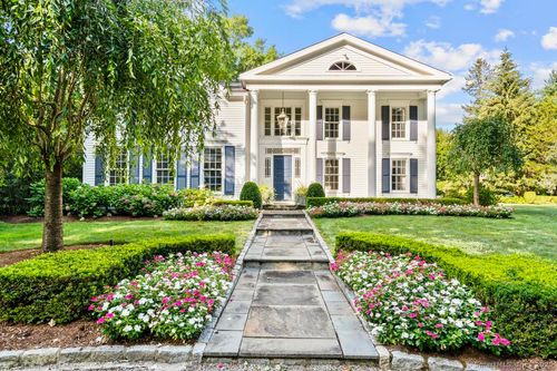 111 Sturges Hwy, Westport, CT, 06880-2814 | Card Image