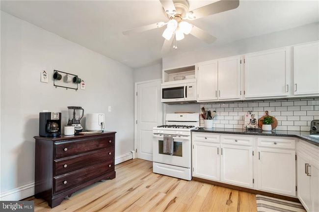 657 W Fairmount St, House other with 3 bedrooms, 2 bathrooms and null parking in COOPERSBURG PA | Image 16