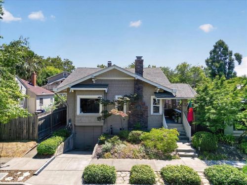 2032 Castro Way, Sacramento, CA, 95818 | Card Image