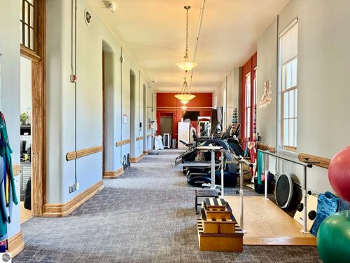 ste-204-830-204 Cottageview Dr, Traverse City, MI, 49684-2384 | Card Image