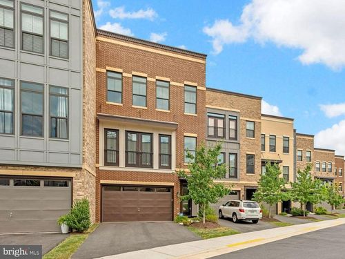 23094 Sullivans Cove Sq, BRAMBLETON, VA, 20148-4909 | Card Image