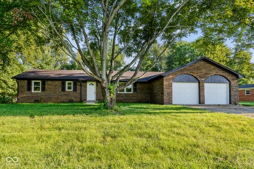 1586 E County Road 900 S, Clayton, IN, 46118-9130 | Card Image