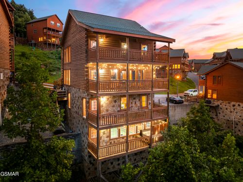 1232 Bird Nest Way, Sevierville, TN, 37862 | Card Image