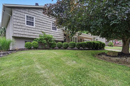 802 Larkspur Dr, Newark, OH, 43055-6460 | Card Image