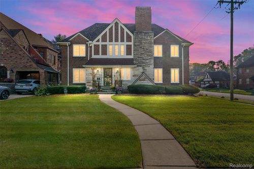 16806 La Salle Ave, Detroit, MI, 48221-3274 | Card Image