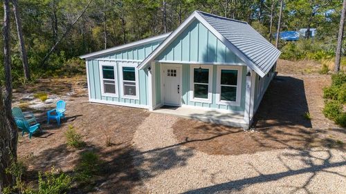 121 Cedar St, Eastpoint, FL, 32328-3373 | Card Image