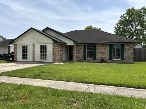 2040 Golfview Dr, La Place, LA, 70068-2014 | Card Image