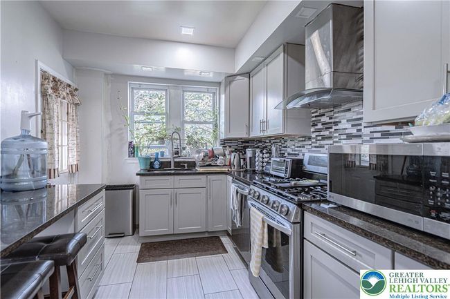 754 W Cumberland St, Townhouse with 3 bedrooms, 2 bathrooms and null parking in Allentown PA | Image 10