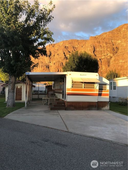 unit-117-8818 Crescent Bar Rd Nw, Quincy, WA, 98848-8978 | Card Image