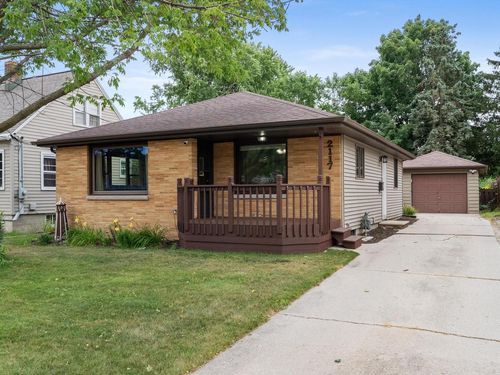 2117 32nd Street, Two Rivers, WI, 54241 | Card Image