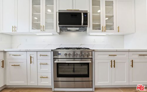 b-25715 Wagner Way, Stevenson Ranch, CA, 91381-2334 | Card Image