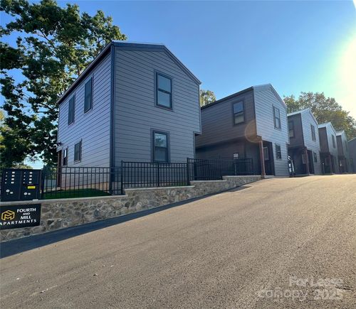 406 N 4th St, Albemarle, NC, 28001-4022 | Card Image